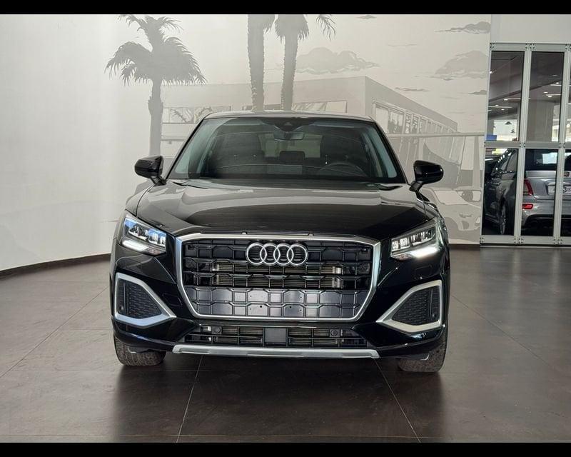Audi Q2 30 TFSI Business Advanced