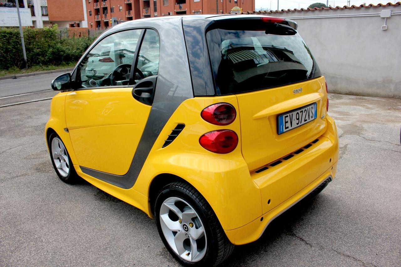 smart forTwo 1.0 mhd Pulse 71cv SERVOSTERZO MIX PELLE GARANZIA 12 MESI KM REALI CERTIFICATI