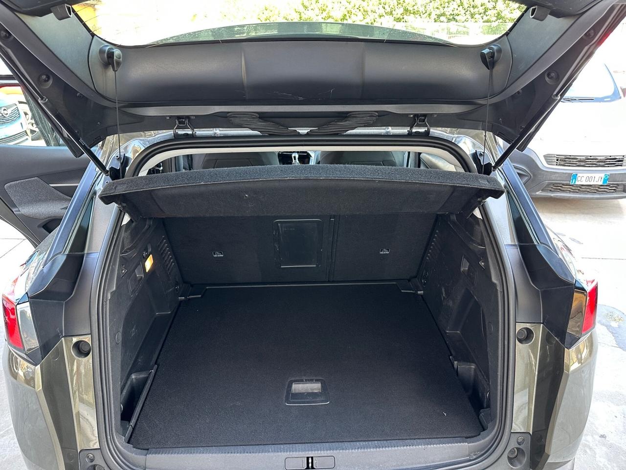 Peugeot 3008 BlueHDi 130 S&S Business