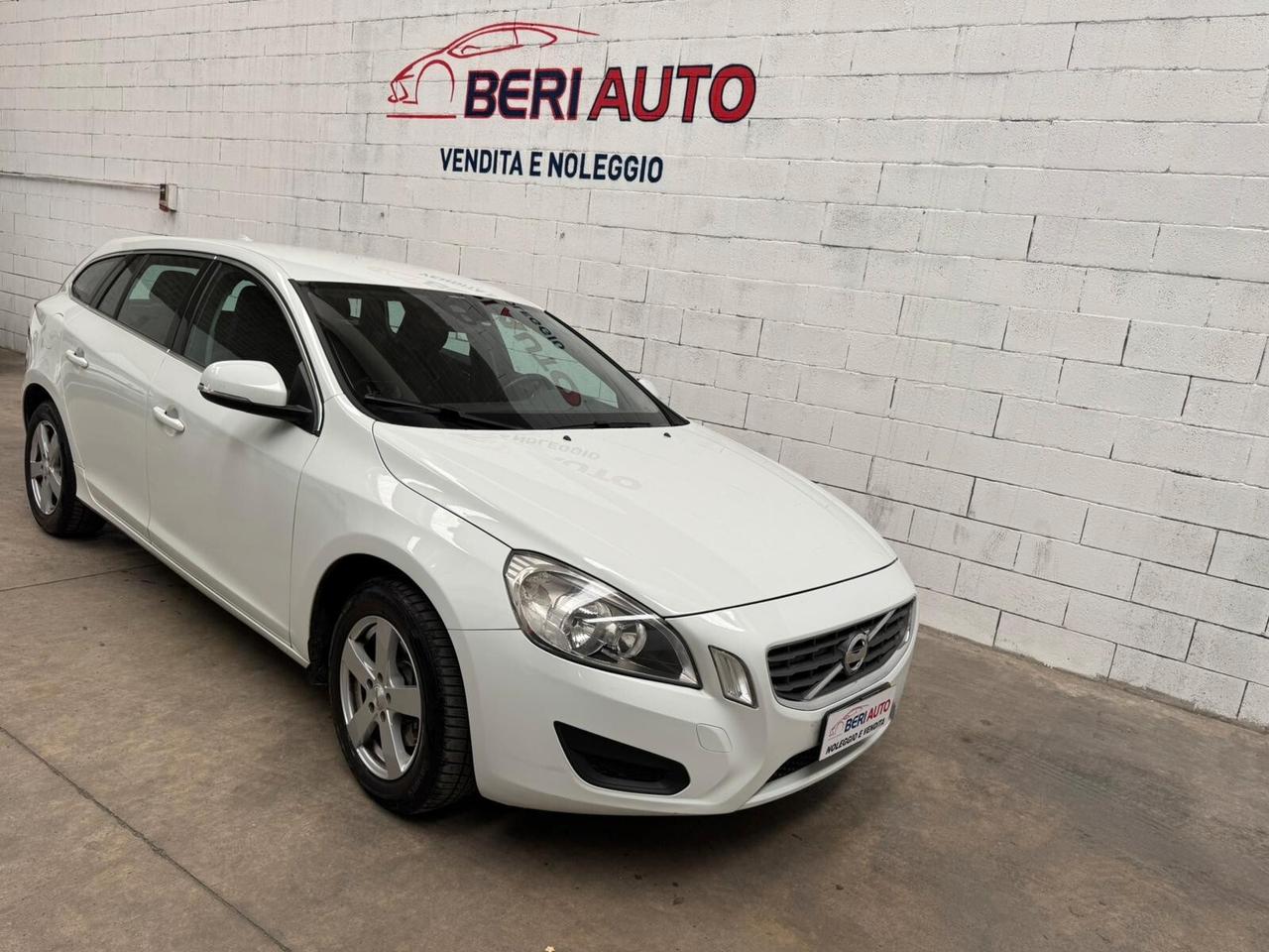Volvo V60 D2 1.6 S.W perfettamente funzionante