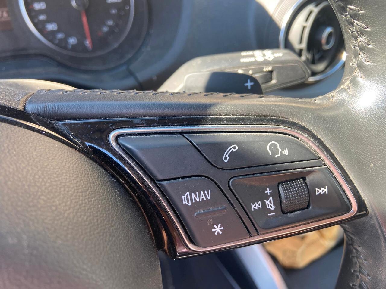 Audi Q2 30 TDI S tronic Admired 1.6 CAMBIO F1 2018