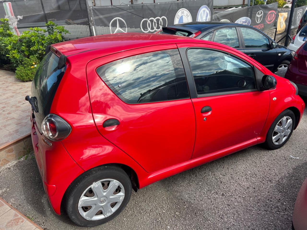 Toyota Aygo 1.0 12V VVT-i 5 porte Now