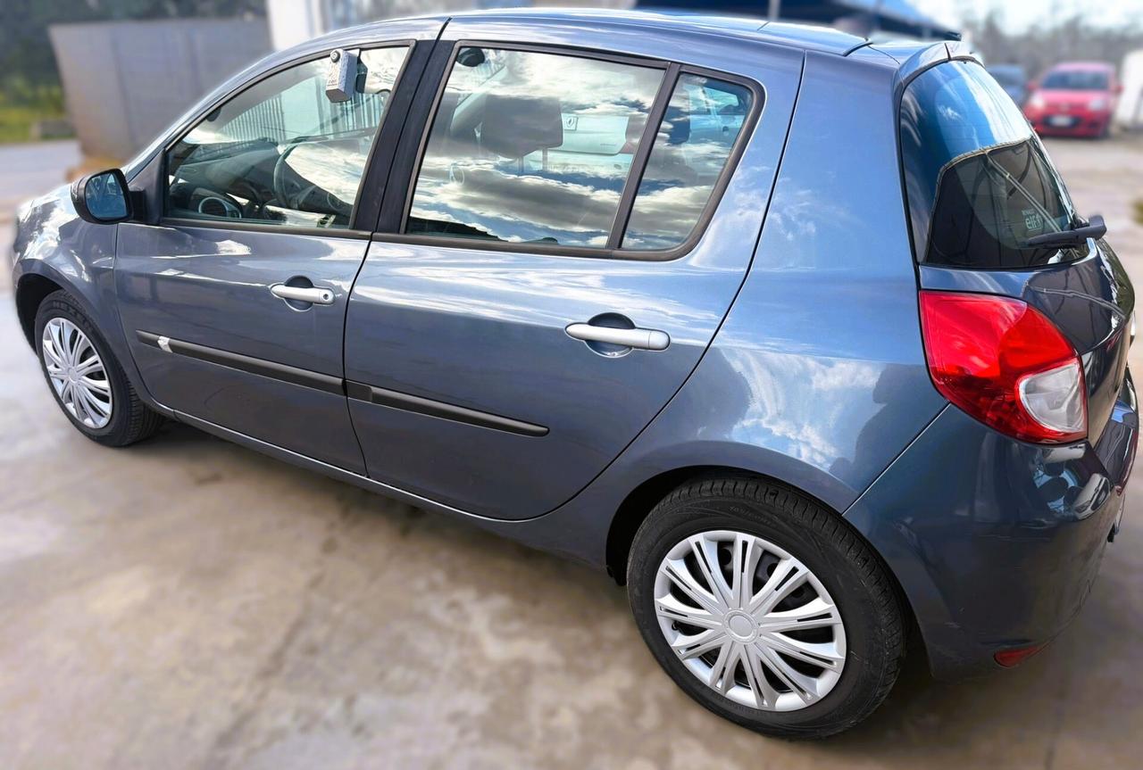 Renault Clio 1.2 16V 5 porte GPL Dynamique