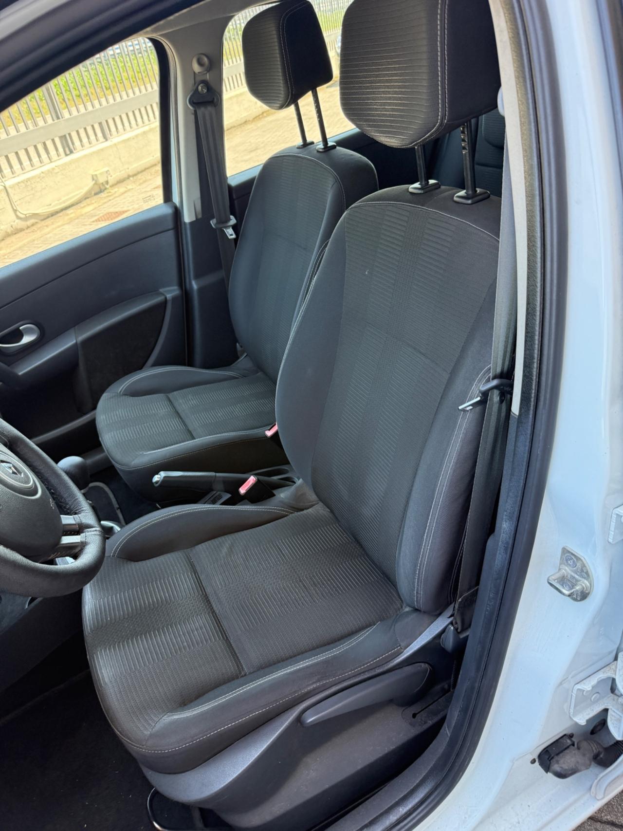 Renault Clio 1.2 16V 5 porte GPL Dynamique