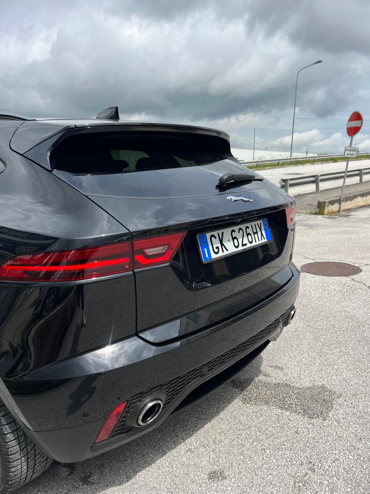 Jaguar E-Pace 2.0D 180 CV AWD R-Dynamic