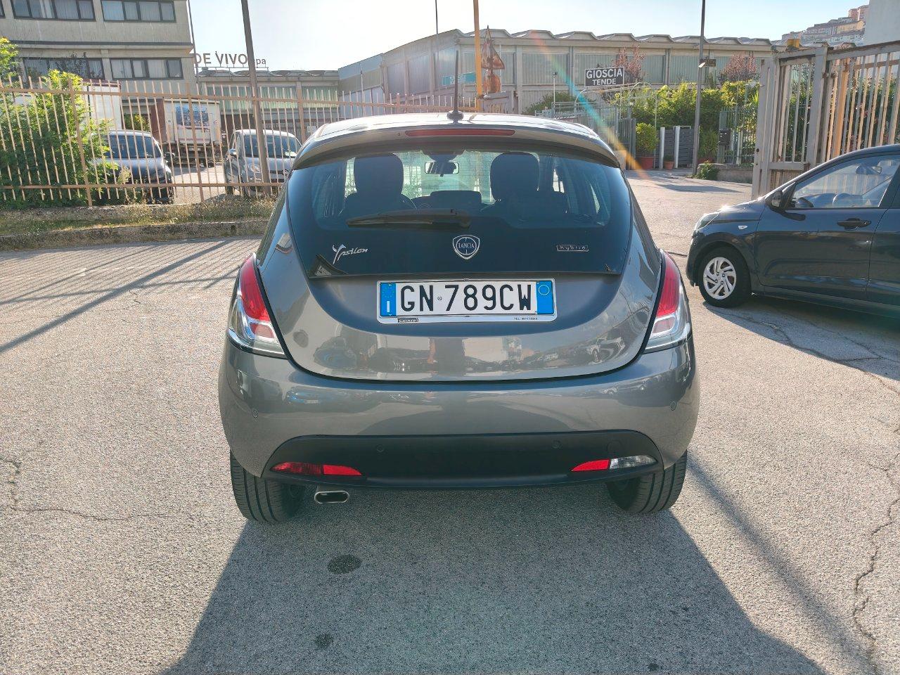 Lancia Ypsilon 1.0 firefly hybrid Gold s&s 70cv 5p.ti