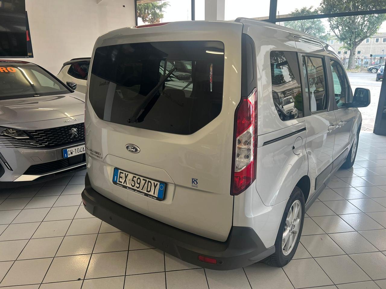 Ford Tourneo Connect 1.6 TDCi 115 CV Plus