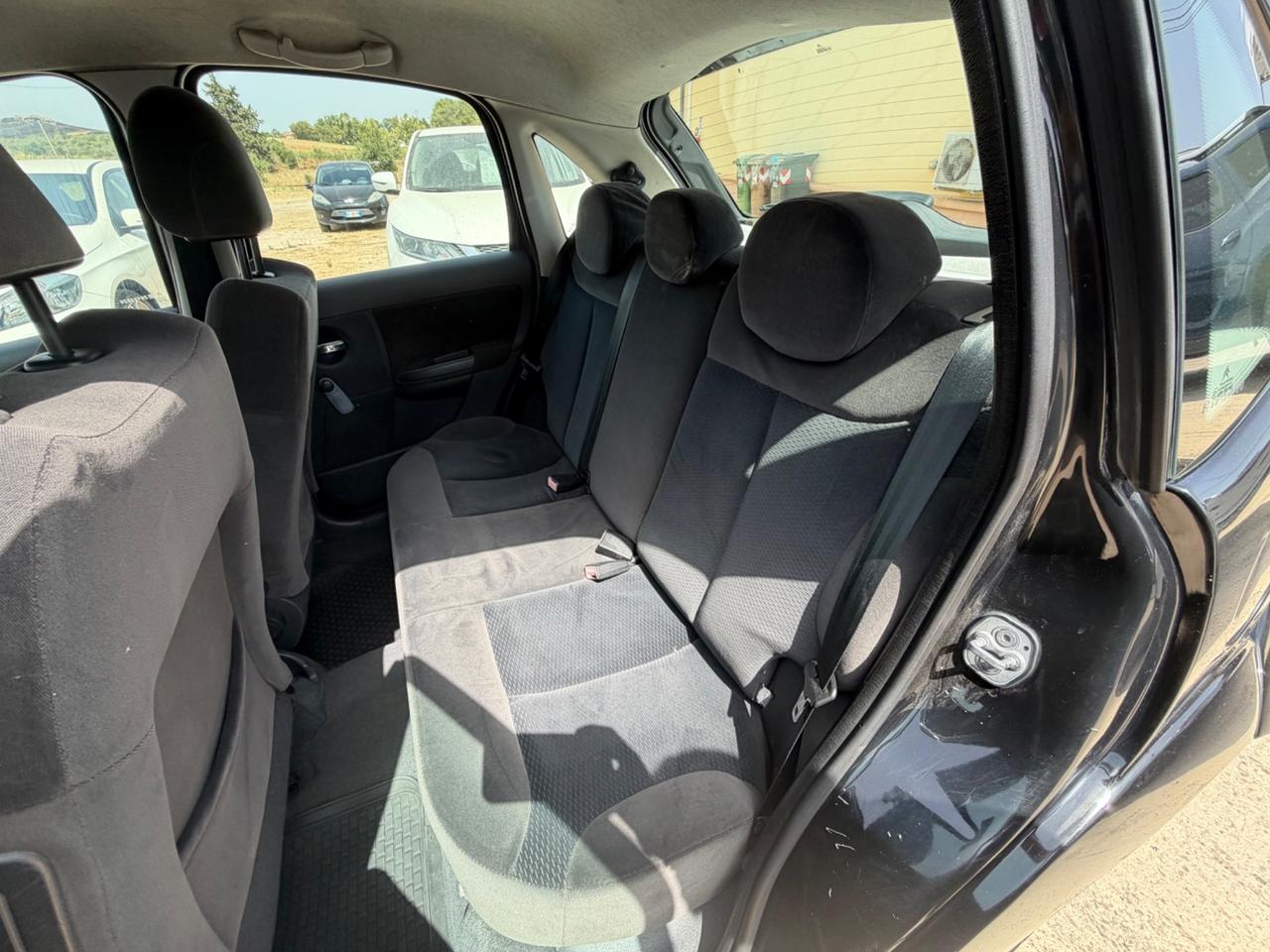 Citroen C3 1.1 airdream Gold by Pinko