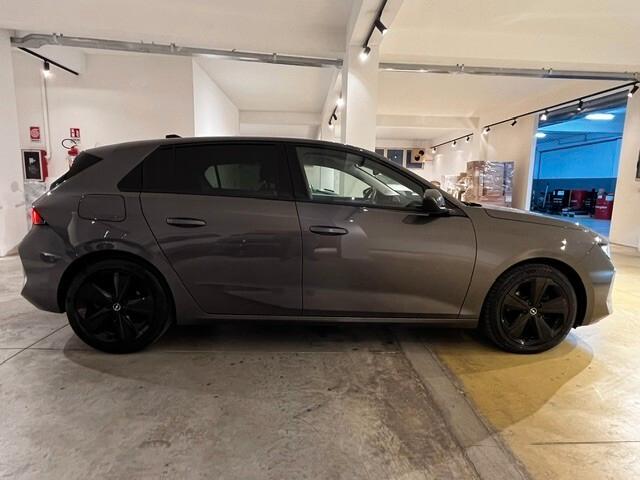 Opel Astra 1.2 Turbo 130 CV Elegance