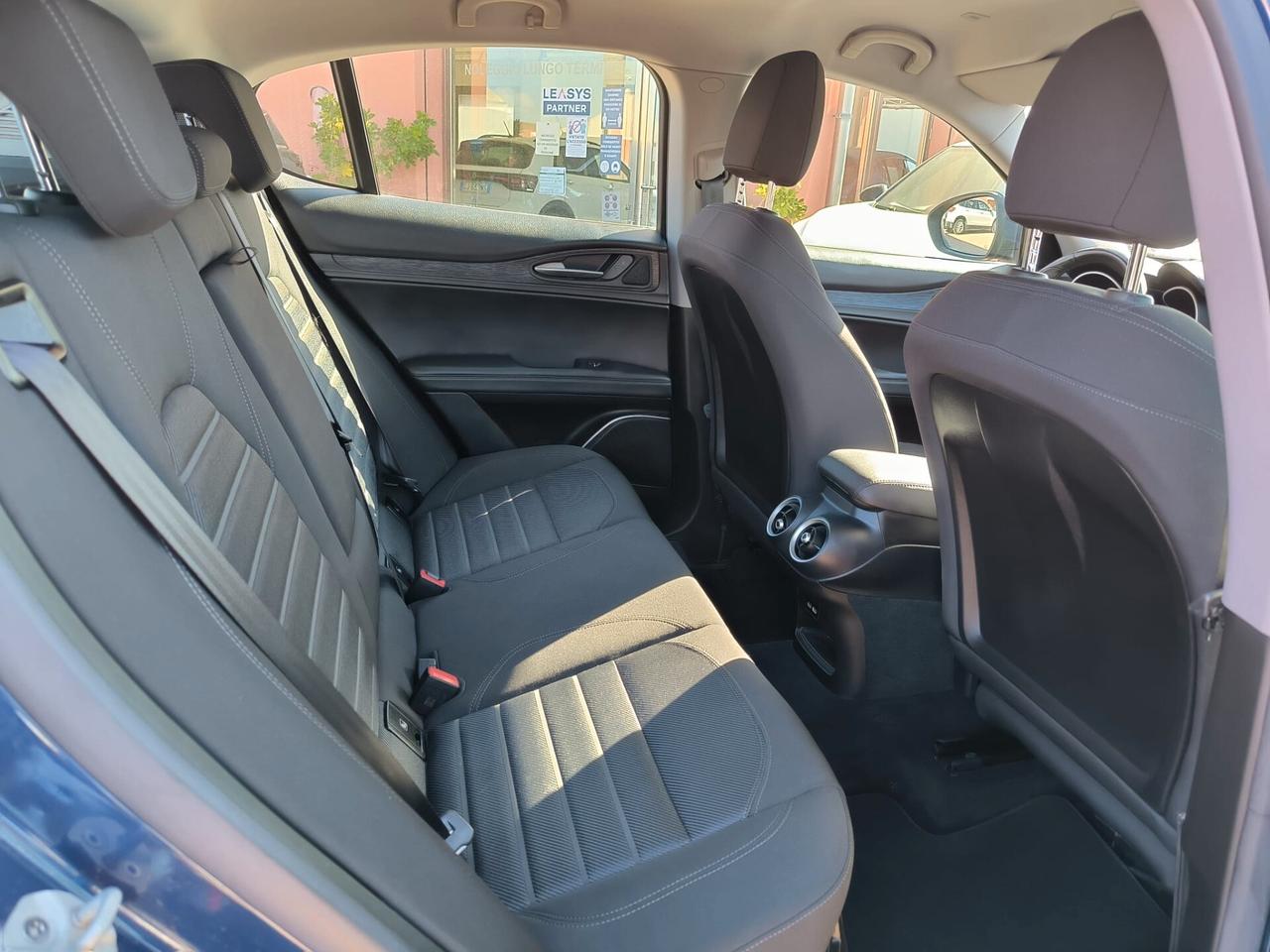Alfa Romeo Stelvio 2.2 Turbodiesel 160 CV AT8 RWD Business