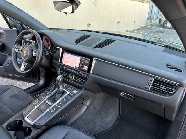 Porsche Macan 2.0 TETTO APRIBILE