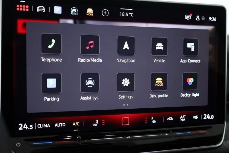 Volkswagen Golf Golf 2.0 TSI GTI DSG TETTO BLACK STYLE HEAD-UP CAMERA LED 19"