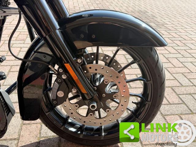 HARLEY-DAVIDSON FLHX Street Glide Special - FLHXS 107