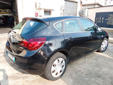 Opel Astra 1.4 Turbo 140CV 5 porte Cosmo