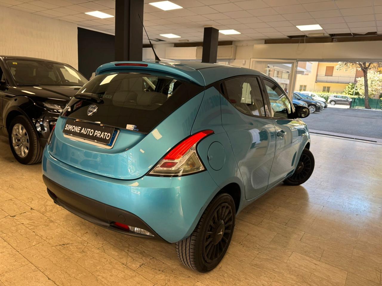 Lancia Ypsilon 1.2 69 CV 5 porte GPL Ecochic Gold -neopatentati