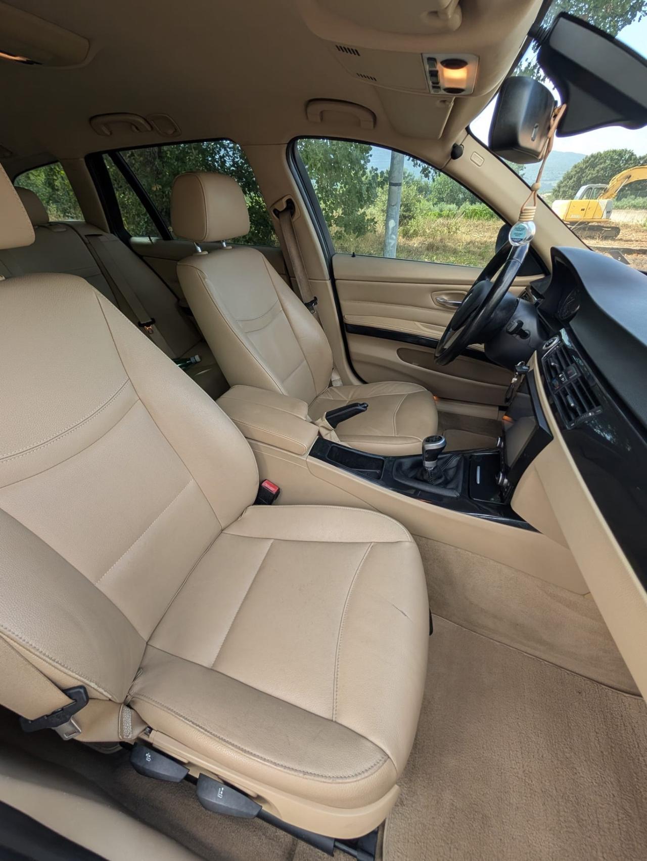 BMW SERIE 3 (E90-91) ('05'-'12') 318D 2.0 143CV CAT TOURING MSPORT (105 KW) Valore di listino: € 41050
