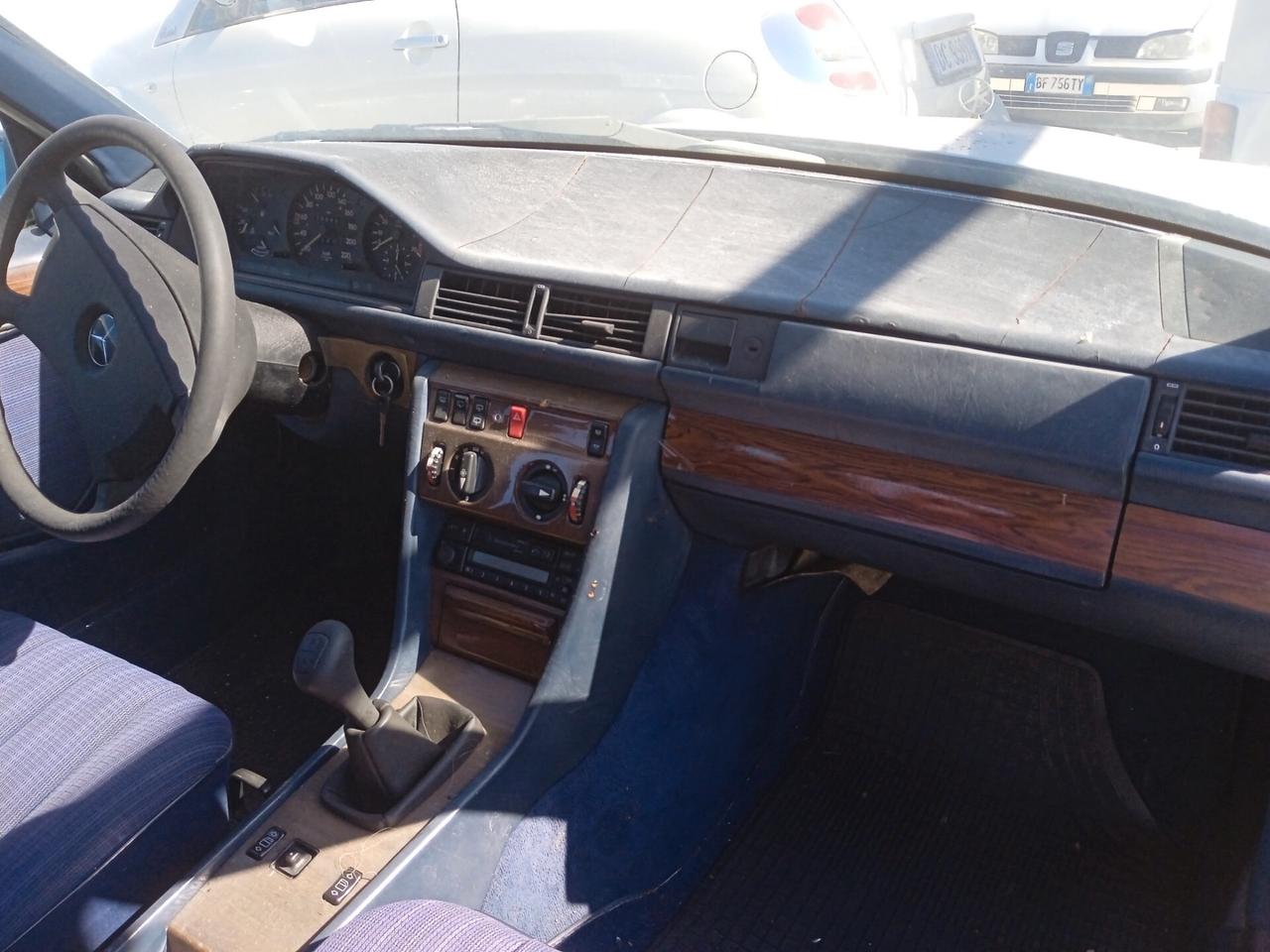 Mercedes-benz 300 200 T Station Wagon 1986 38 anni