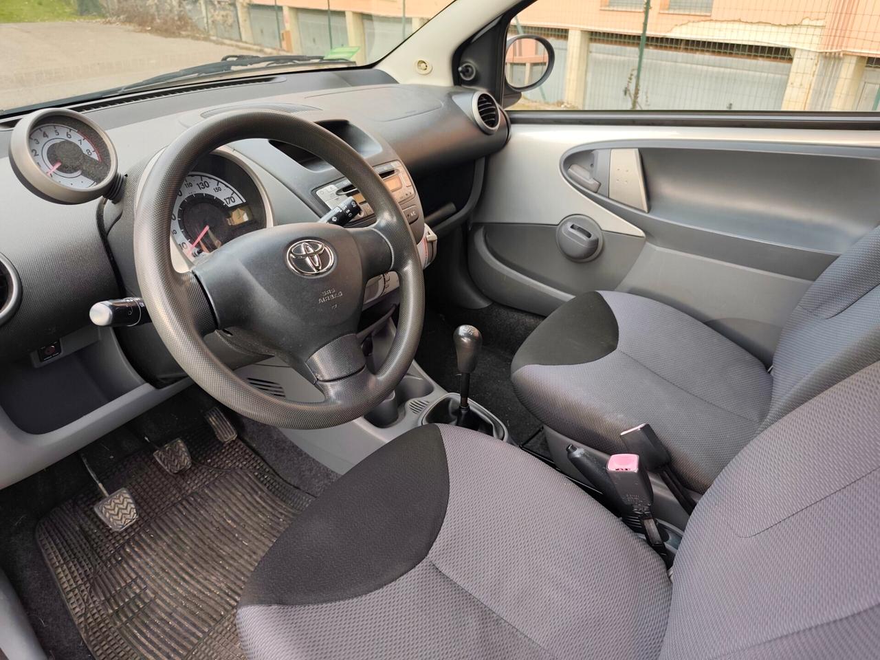 Toyota Aygo 1.0 Benz euro 4 neopatentati