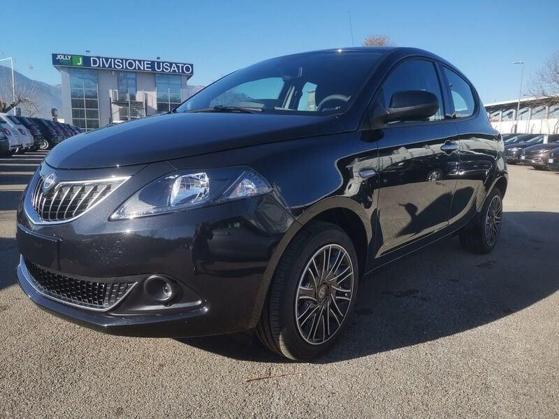 Lancia Ypsilon NUOVA My23 1.0 Firefly 70 CvStart&Stop Hybrid Gold