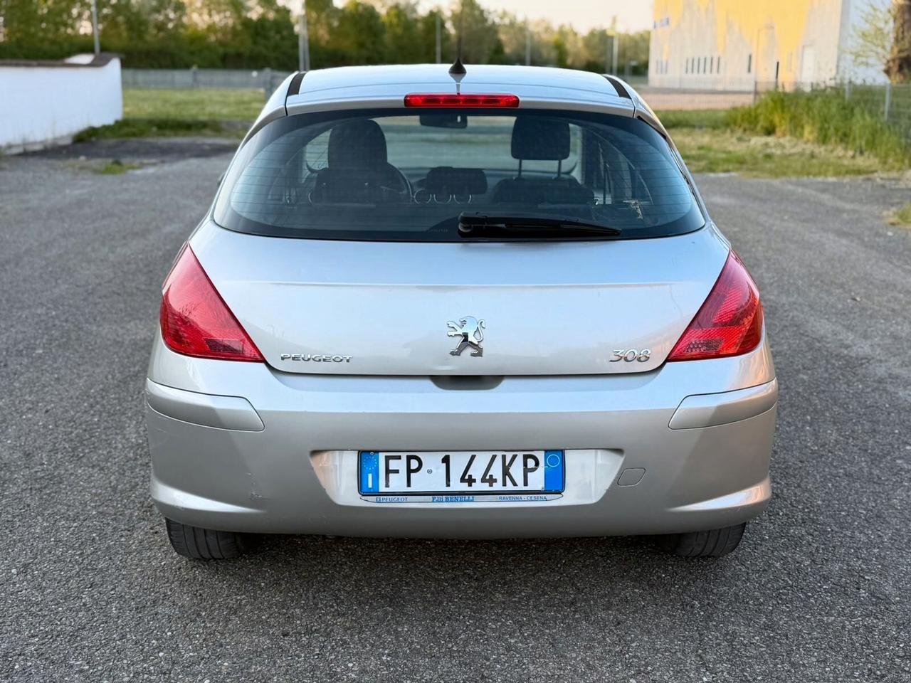 Peugeot 308 1.6 HDi 90CV 5p. Tecno