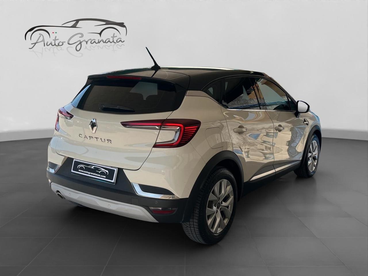 Renault Captur 1.5 BluedCi 115cv Intense FULL