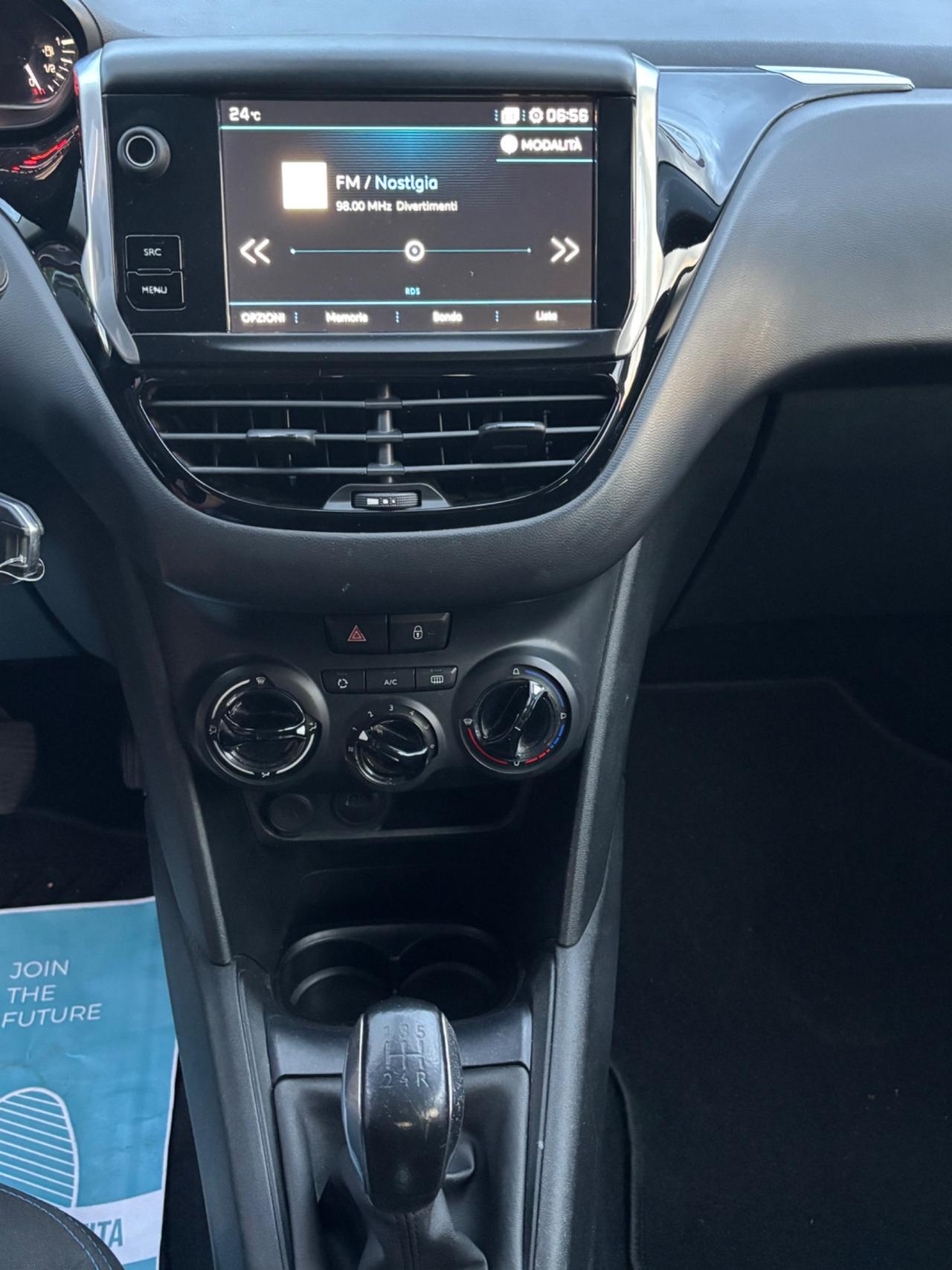 Peugeot 208 PureTech 82 5 porte Allure