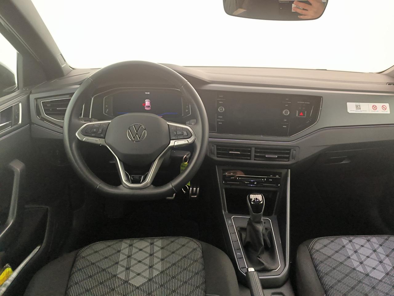 Volkswagen Taigo 1.0 tsi r-line 115cv