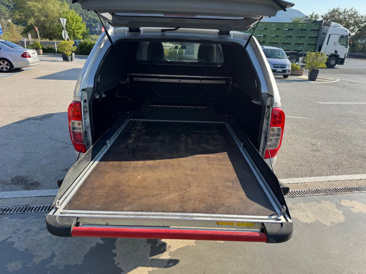 Nissan Navara 2.3 dCi 4WD King Cab, Pedana Scorrevole, hardtop