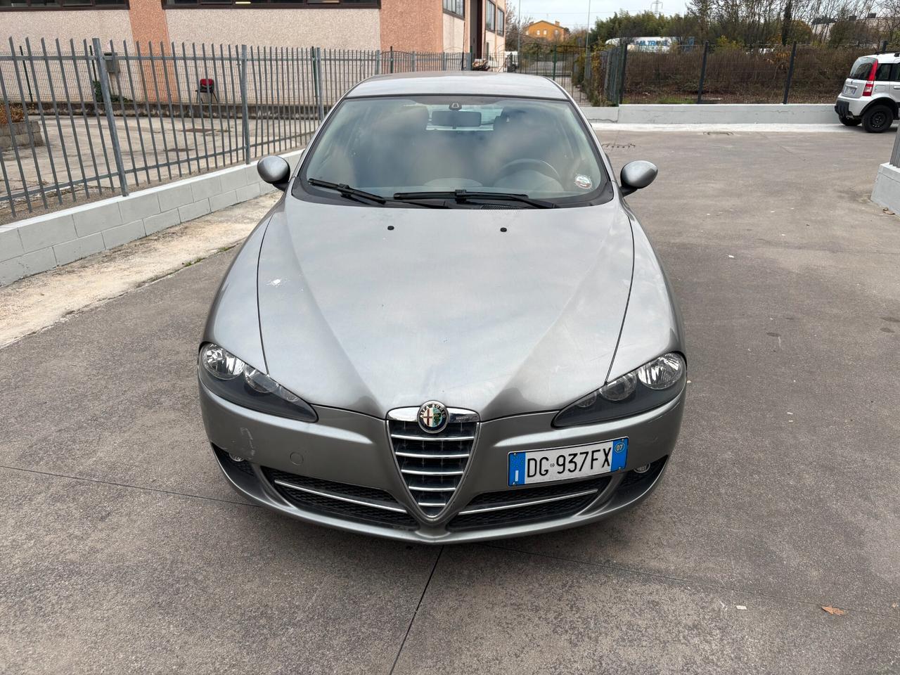 Alfa Romeo 147 1.6 16V TS (105) 5 porte Distinctive