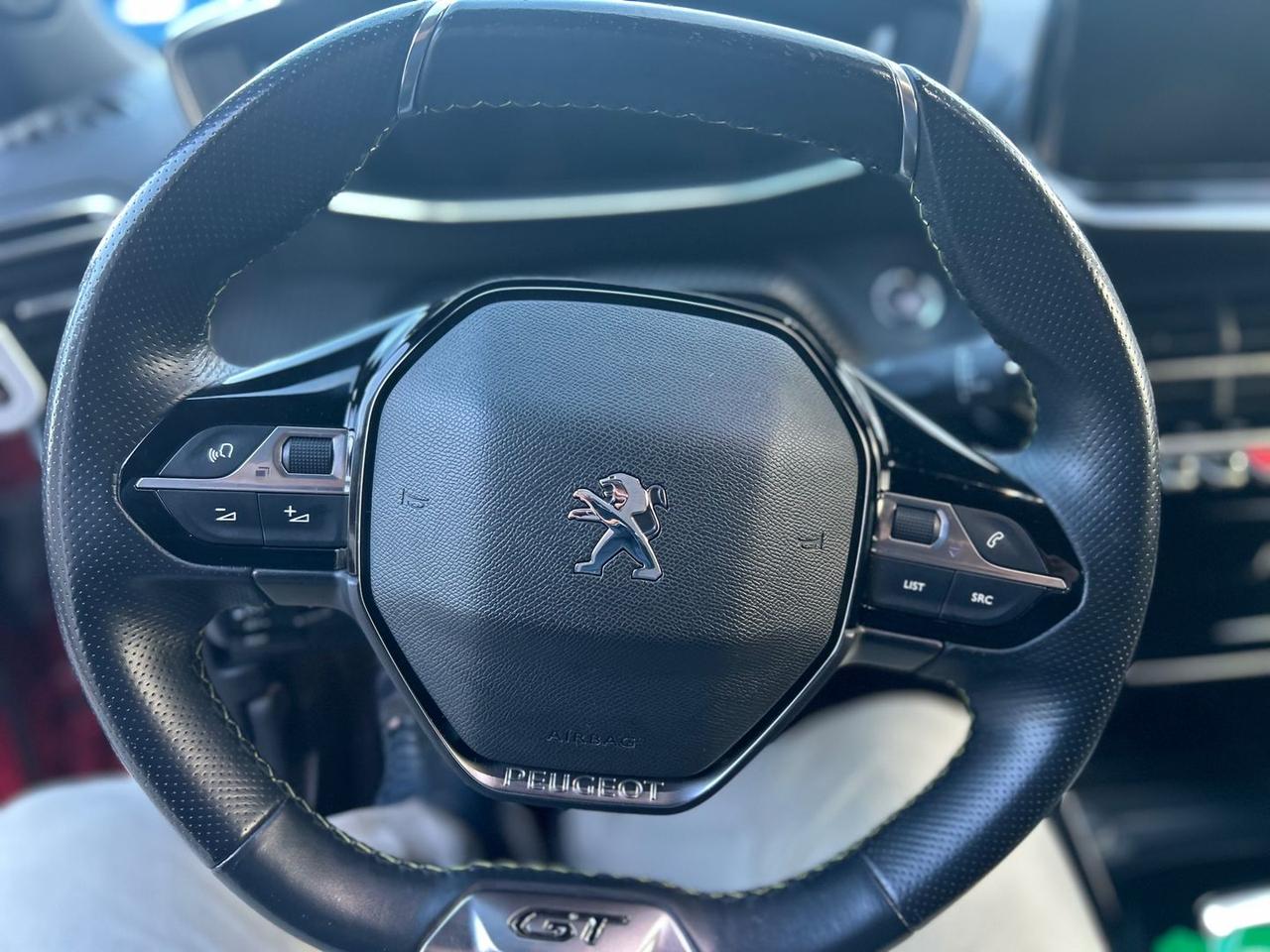 Peugeot 2008 GT 1.5 Blue HDI 110 #7750