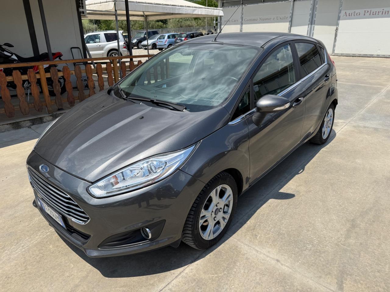 Ford Fiesta 1.5 TDCi 75CV 5 porte Titanium