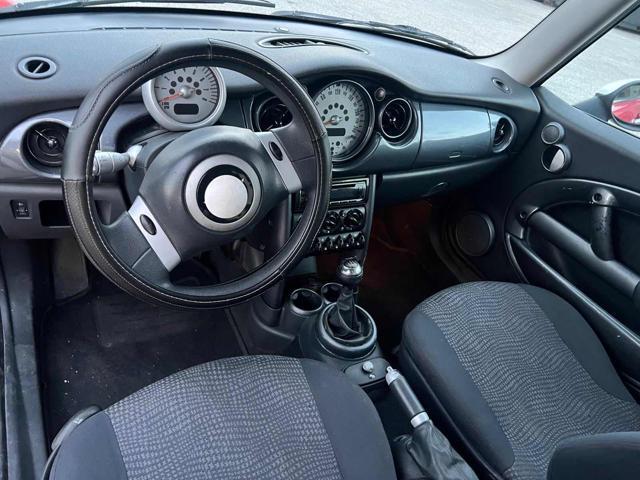 MINI Cooper 1.6 16V Cooper senza nessun lavoro da fare