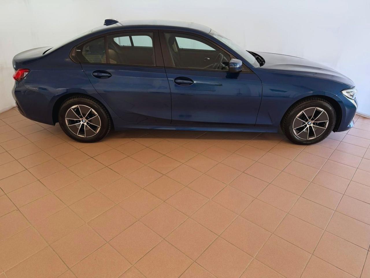 Bmw 318d 48V Business Advantage