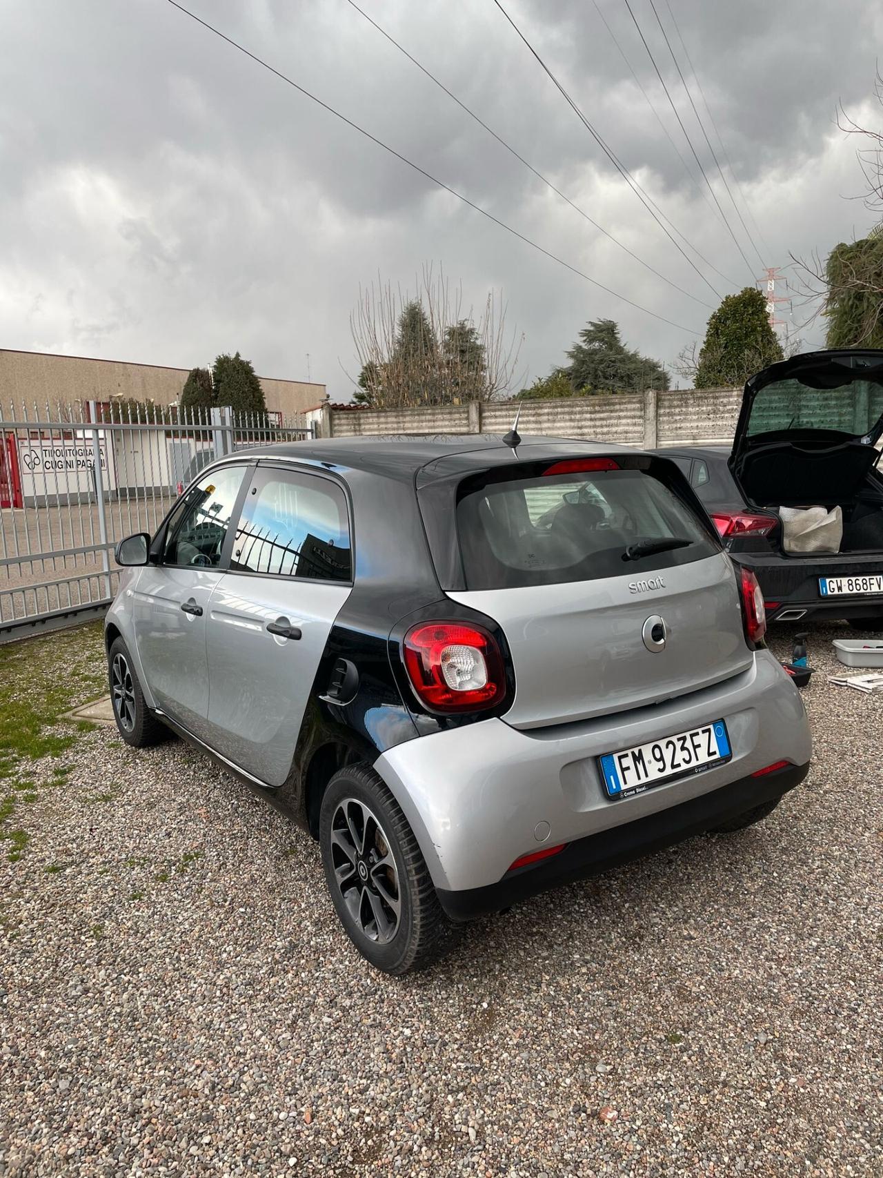 Smart ForFour 70 1.0 Youngster