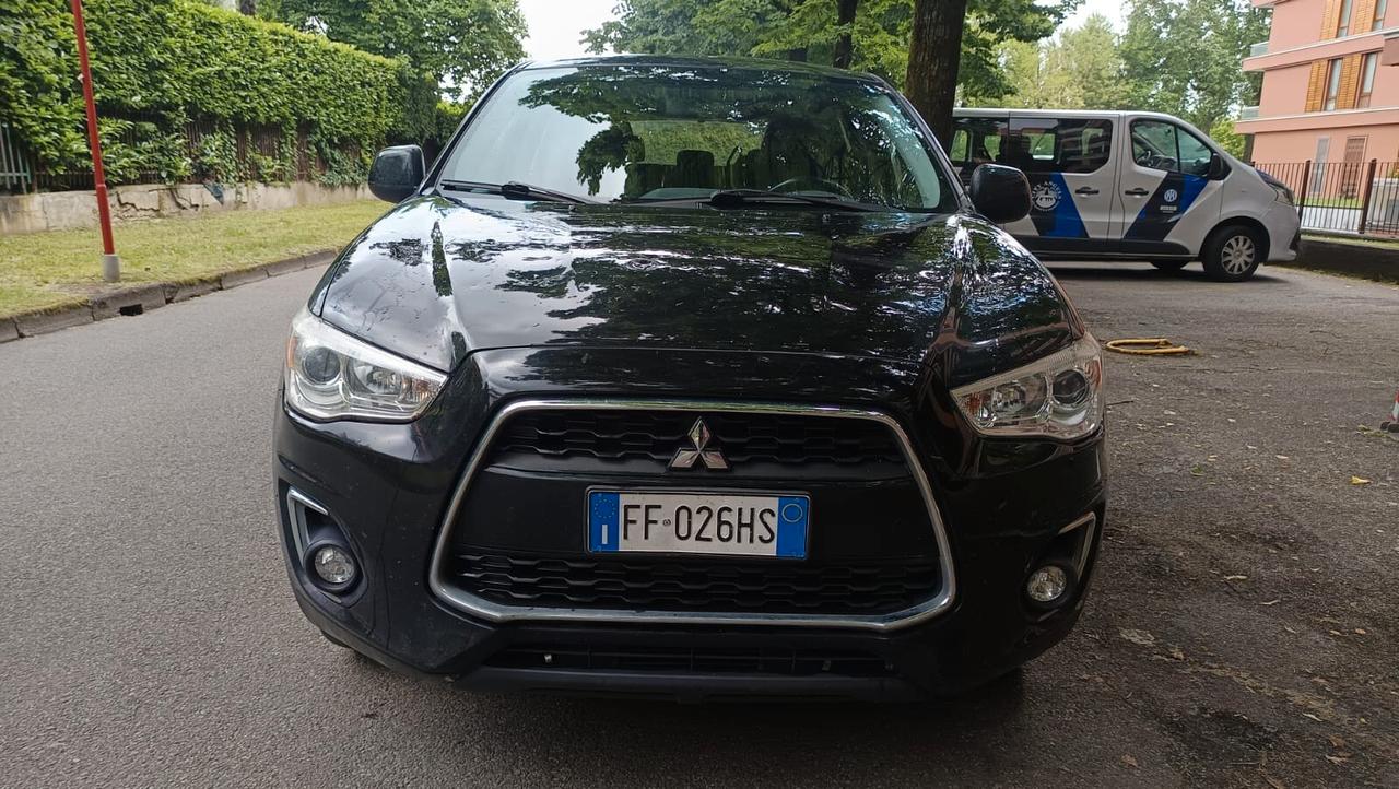 Mitsubishi ASX 1.6 DI-D 114 CV 4WD Instyle Panoramic