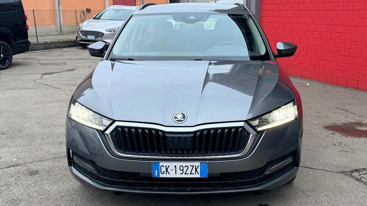 Skoda Octavia 2.0 TDI EVO SCR DSG Wagon Sportline