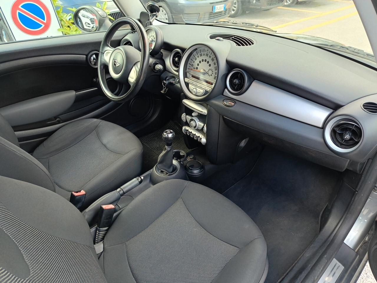 Mini Mini 1.6 16V One (55kW)