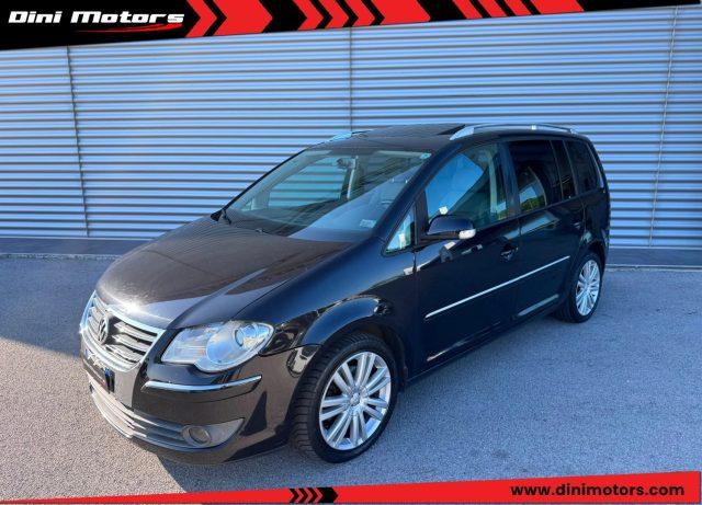 VOLKSWAGEN Touran 2.0 TDI DPF Highline 7 posti TETTO ok neopatentati