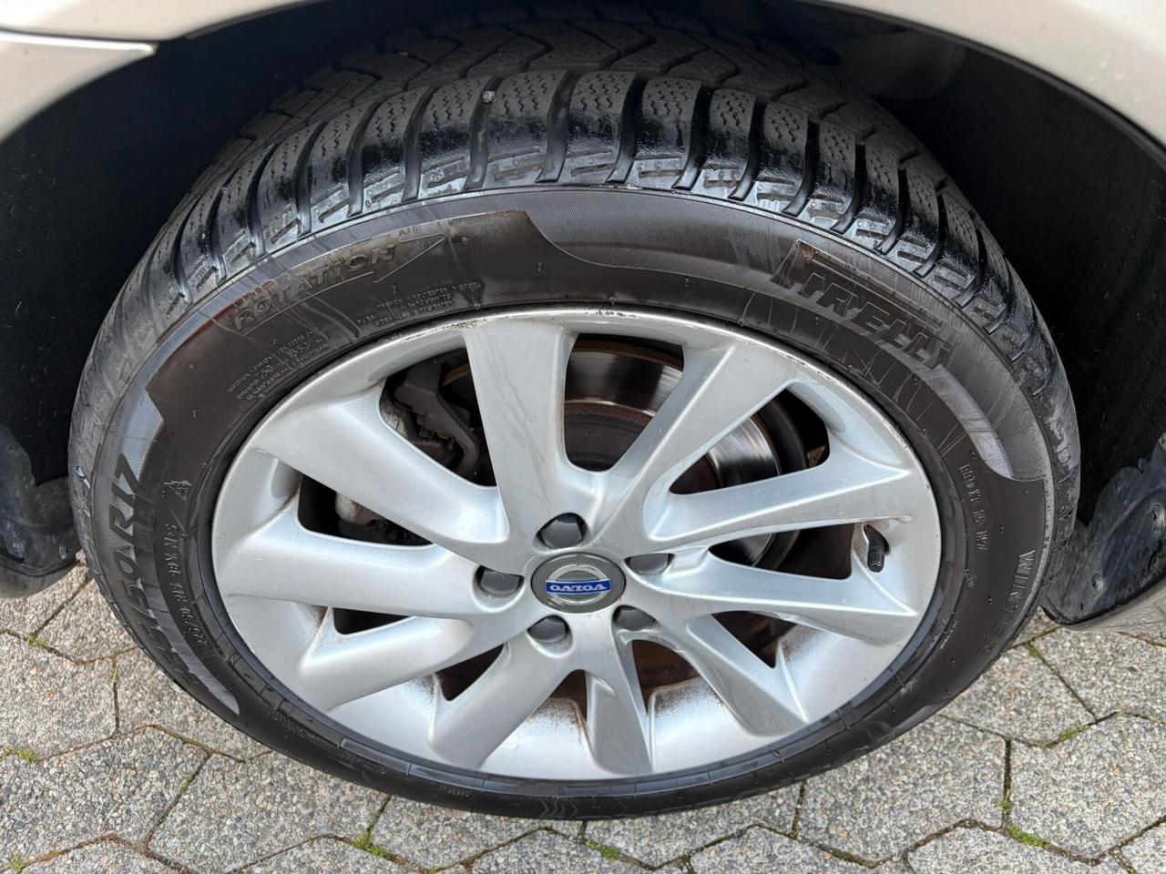 Volvo V70 D4 Geartronic Momentum*EURO6*PELLE