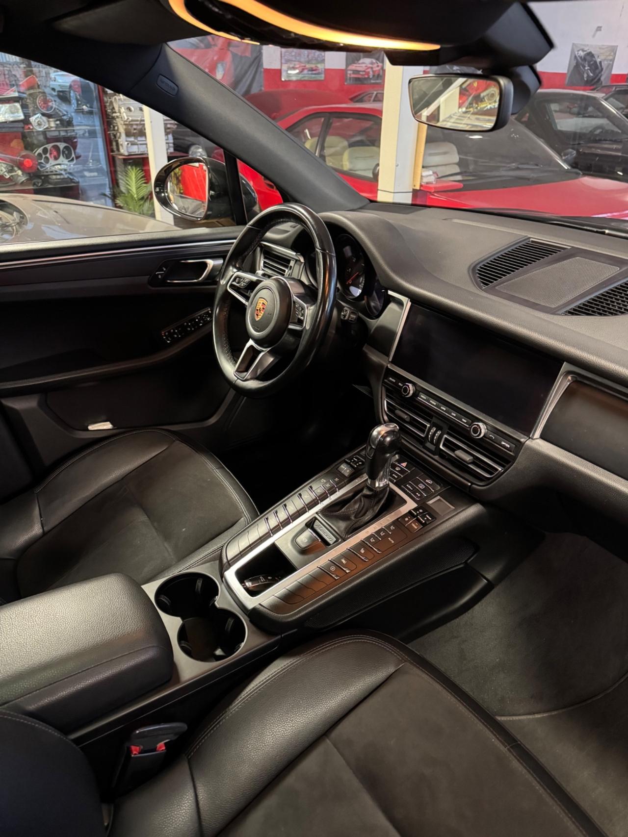 Porsche Macan 2.0T “Pari al nuovo” PERMUTE