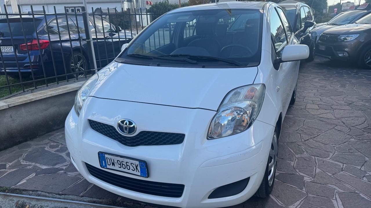 Toyota Yaris 1.3 5 porte Sol 6 marce unico proprietario