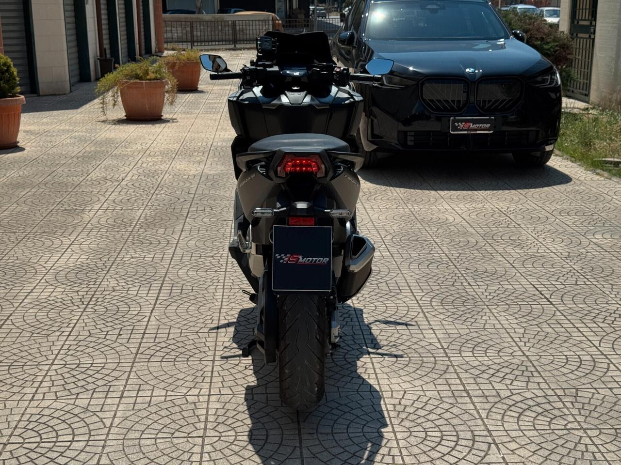 HONDA FORZA 750