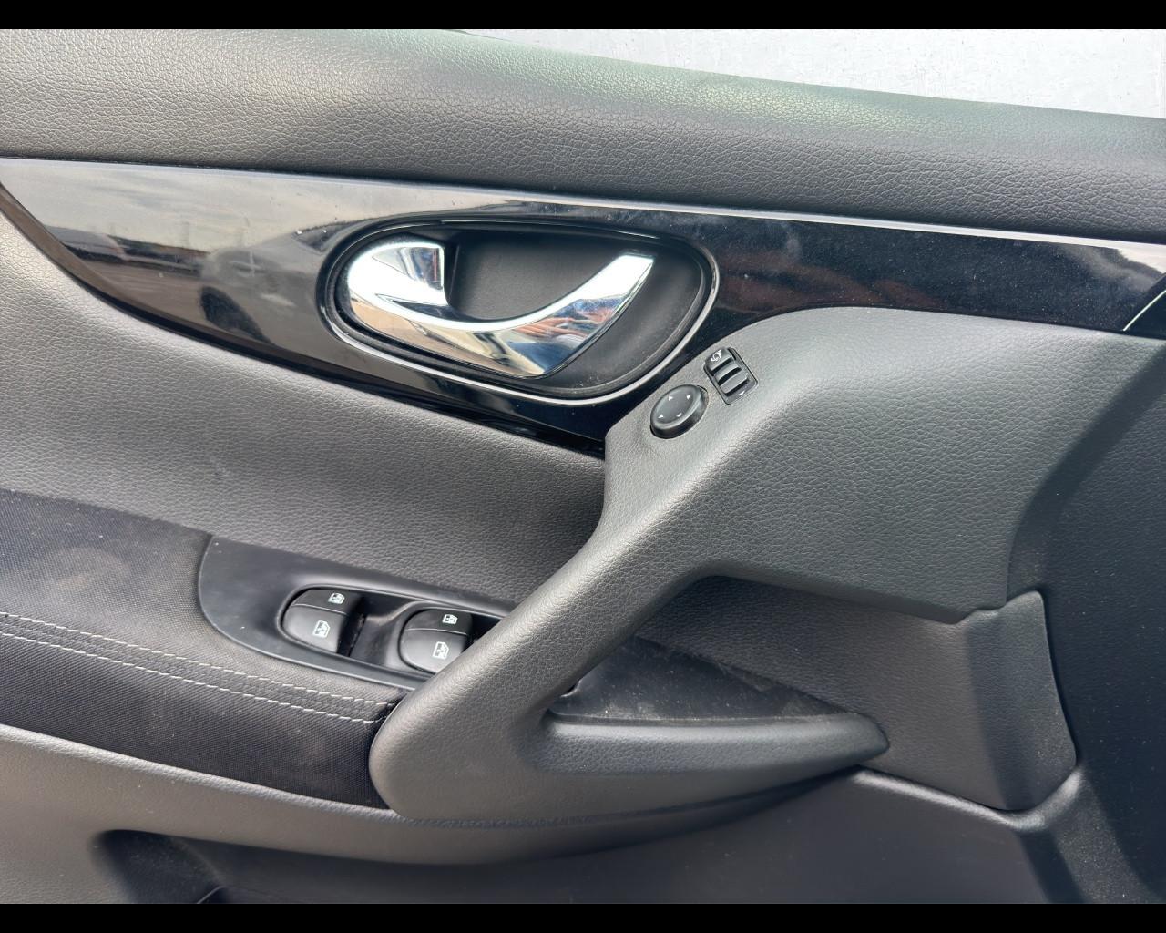 NISSAN Qashqai 1.5 dCi 115 CV Business AUTOCARRO