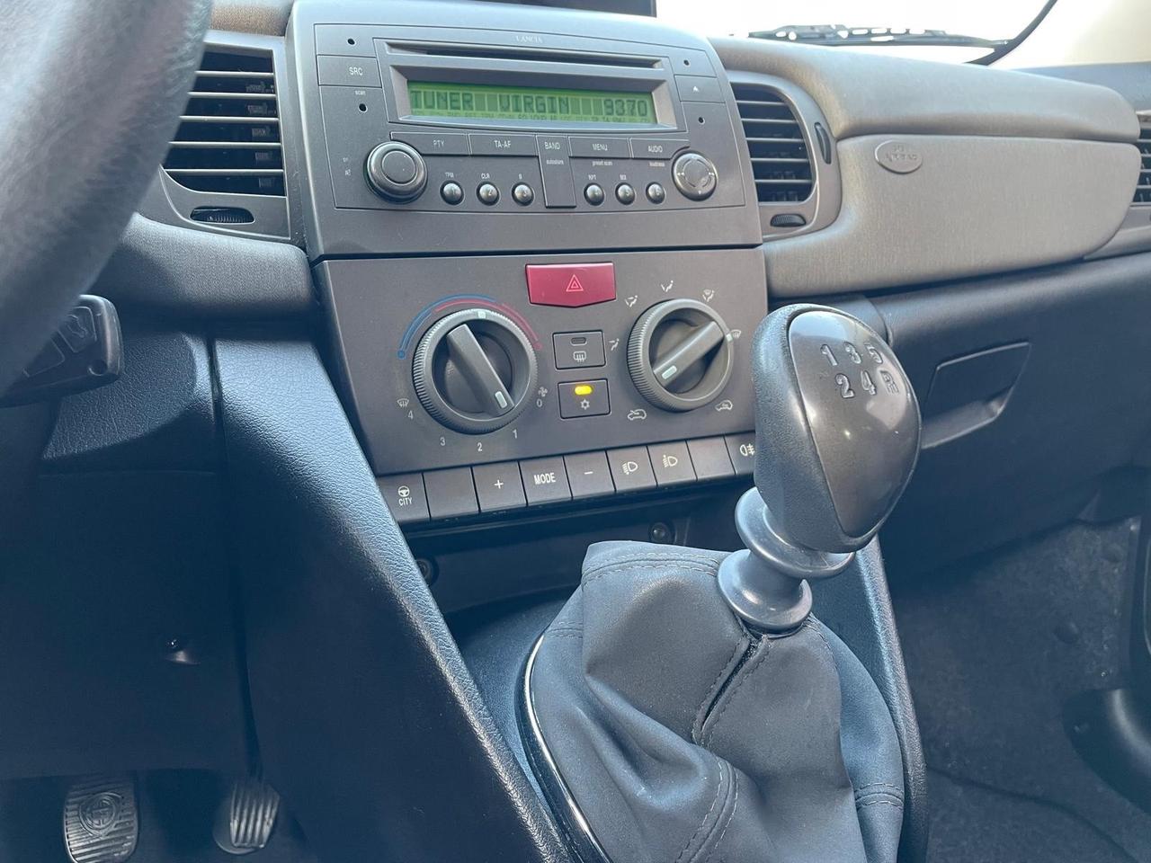 Lancia Ypsilon 1.2 Argento