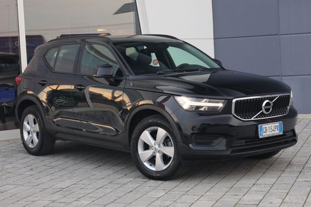 VOLVO XC40 D3