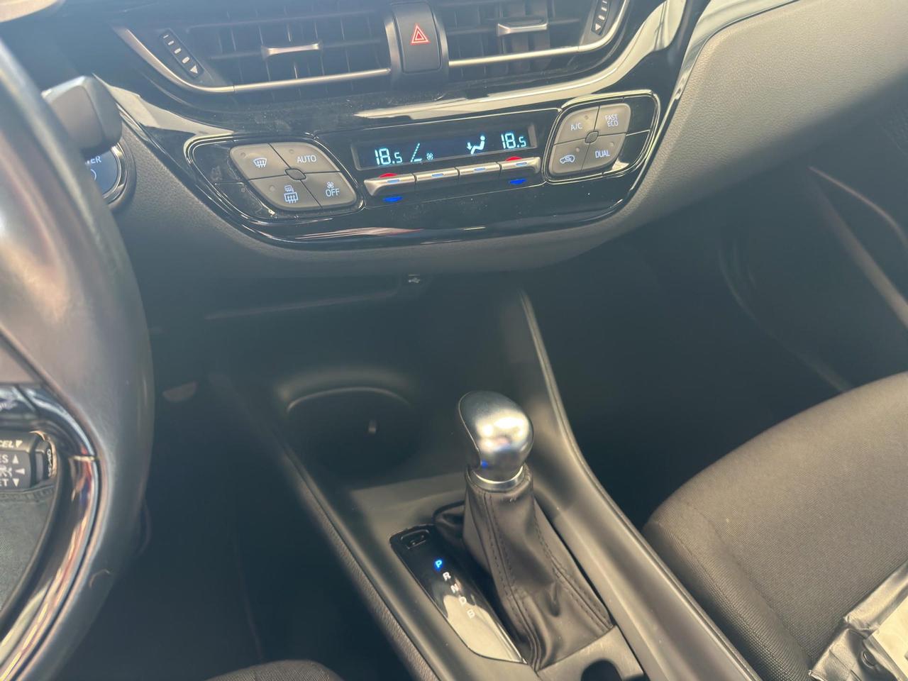 Toyota C-HR 1.8h Active e-cvt