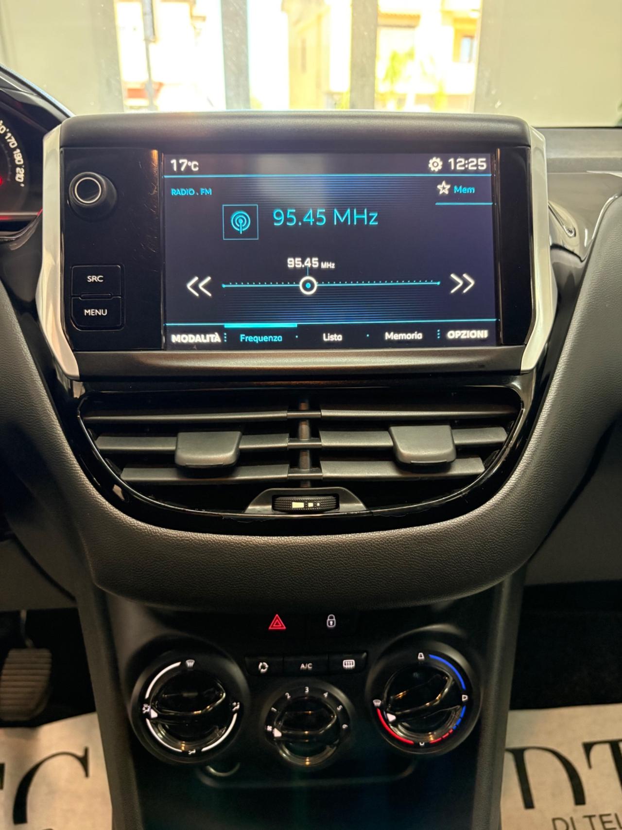 Peugeot 208 BlueHDi 75 5 porte Allure