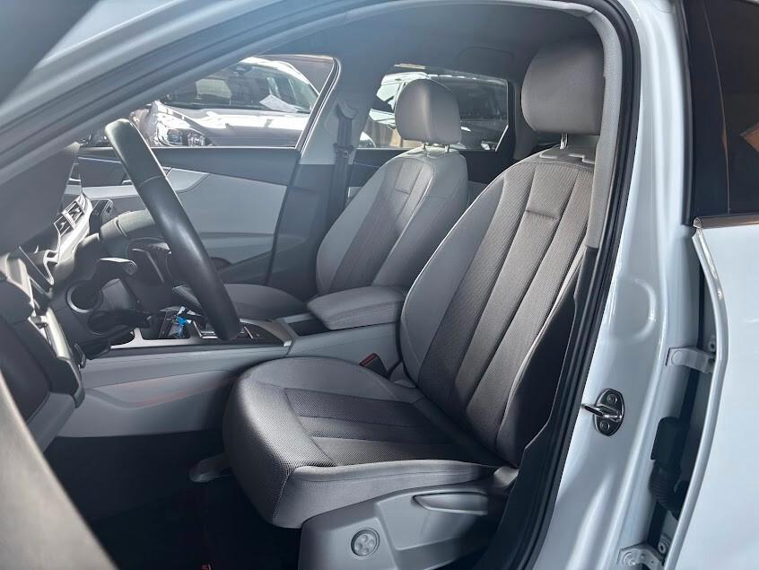 Audi A4 Avant 35 TFSI S tronic Business Advanced