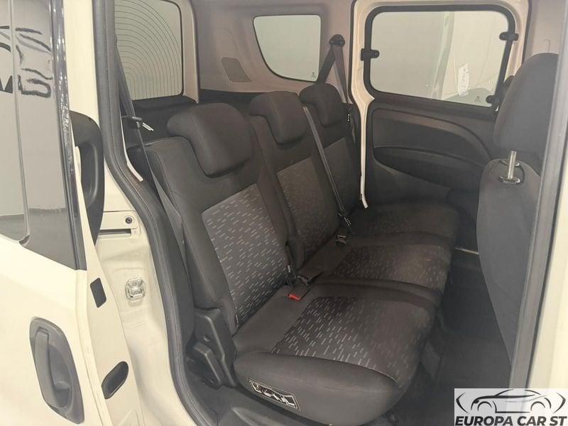 Opel Combo Tour 1.3D 95CV E6B AUTO CARRO