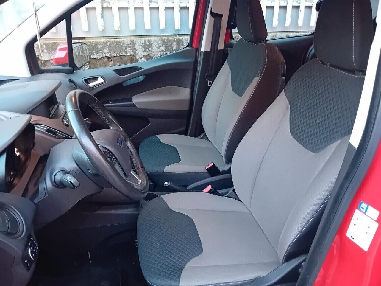 Ford Tourneo Courier 1.0 EcoBoost 100 CV Sport